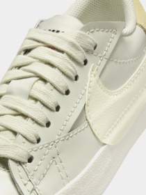 Кеды низкие NIKE BLAZER LOW '77 JUMBO модель DQ1470-004 Фото