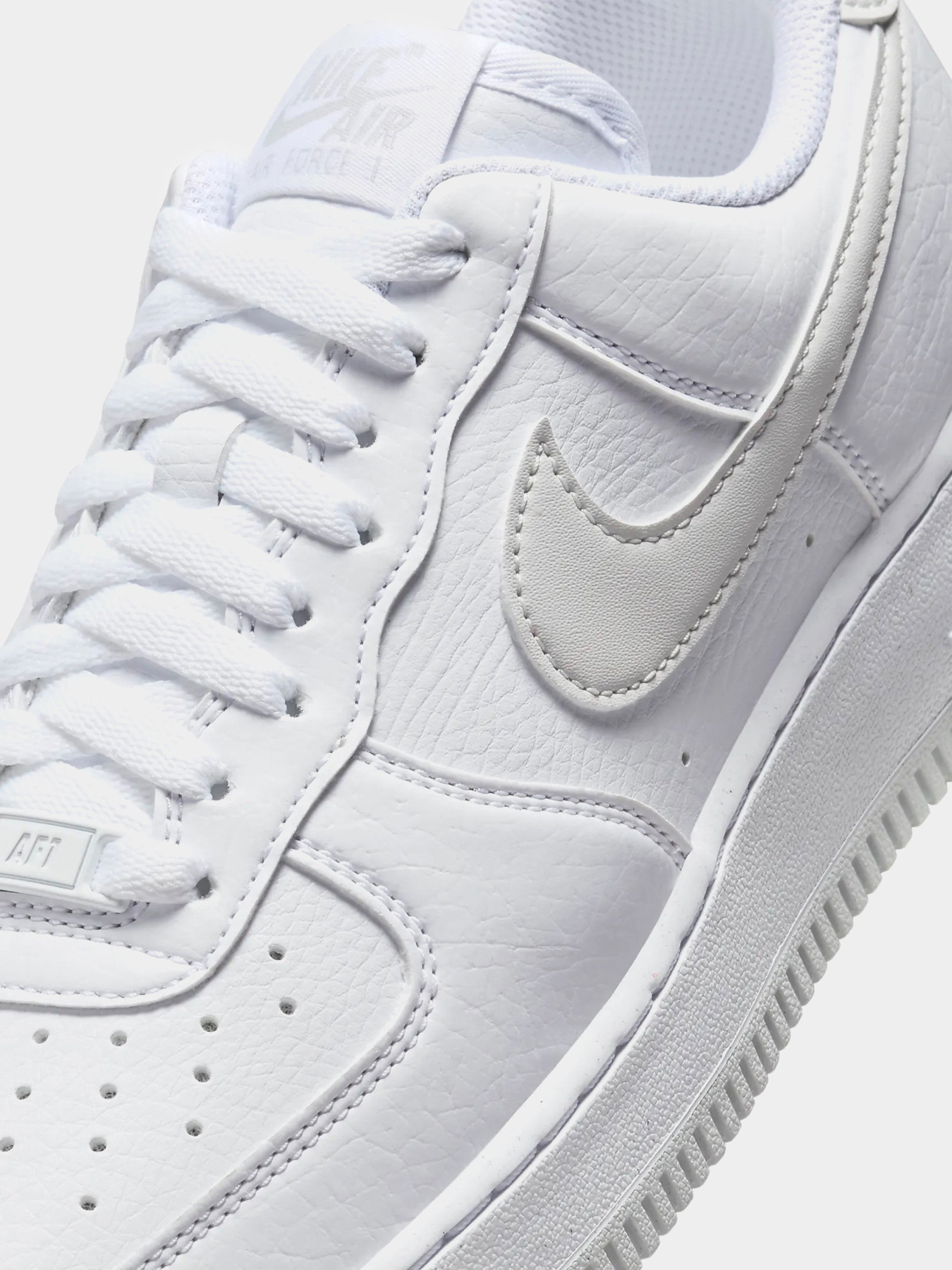 Кеды низкие NIKE AIR FORCE 1 '07 NEXT NATURE модель DV3808-104 Фото