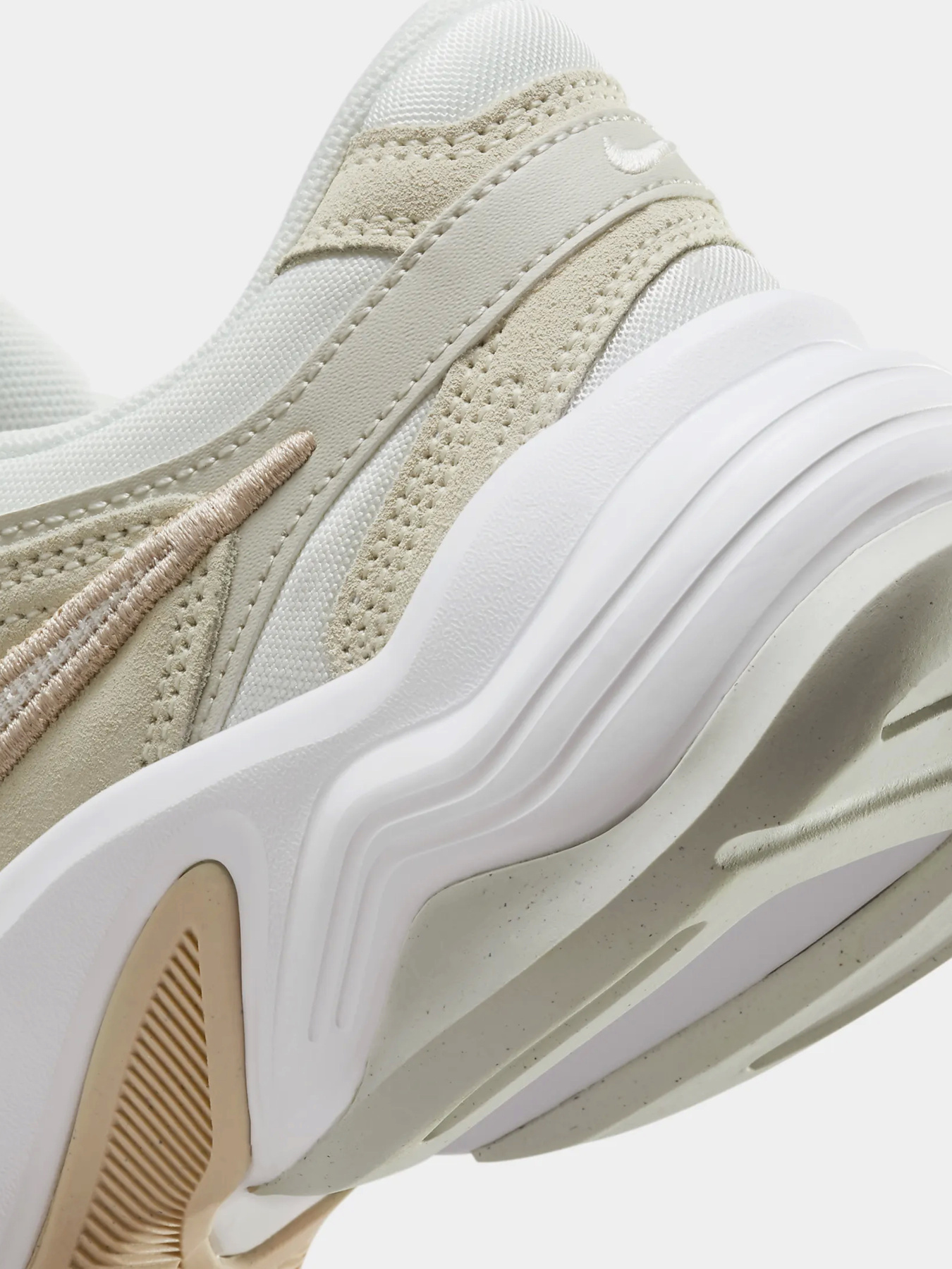 Кросівки NIKE AL8 Модель FJ3794-100 Фото