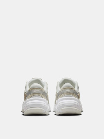 Кросівки NIKE AL8 Модель FJ3794-100 Фото