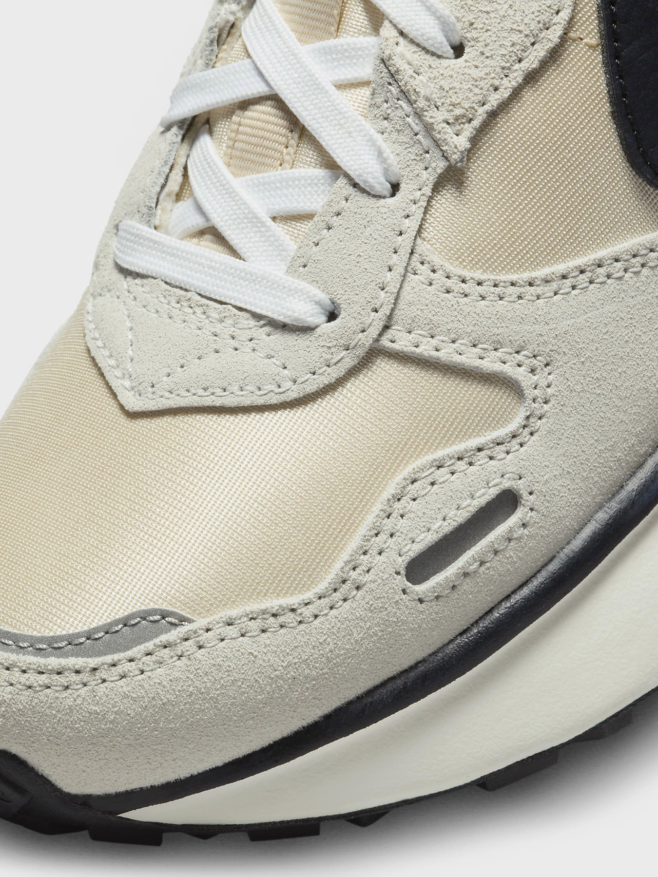 Кросівки NIKE Phoenix Waffle Модель FD2196-100 Фото