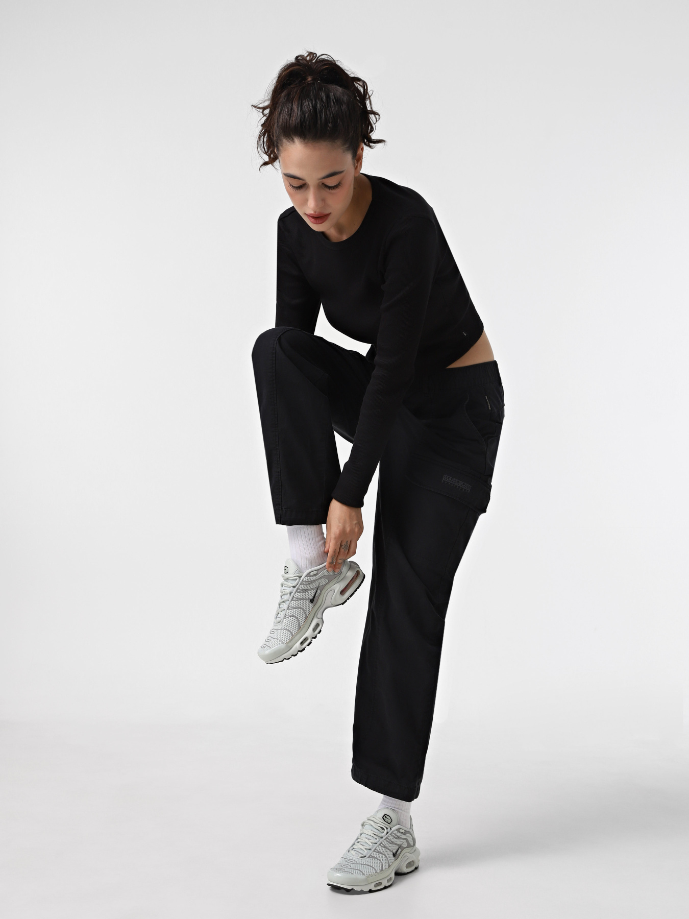 Кросівки NIKE Air Max Plus Модель FV8480-002 Фото