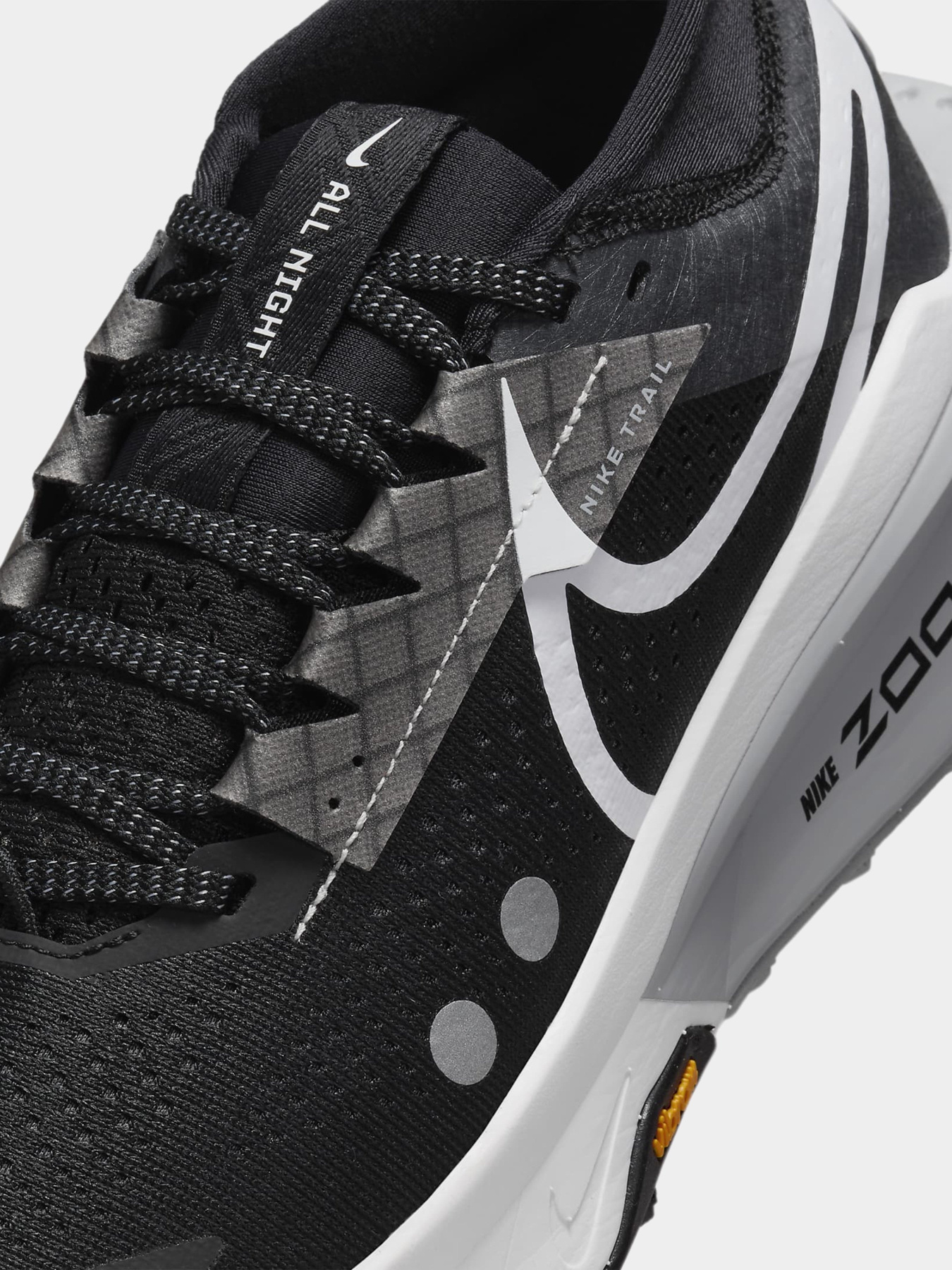 Кроссовки для бега NIKE Zegama 2 модель FD5191-001 Фото