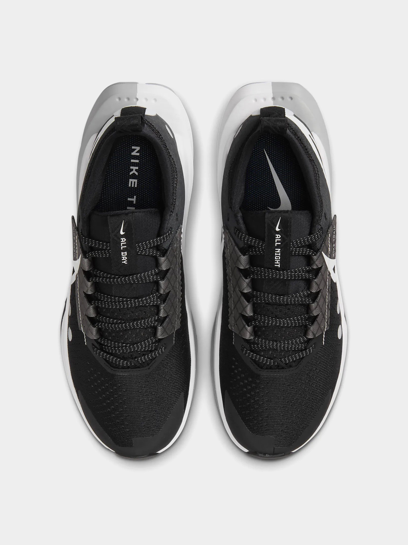 Кросівки для бігу NIKE ZEGAMA 2 модель FD5191-001 Фото