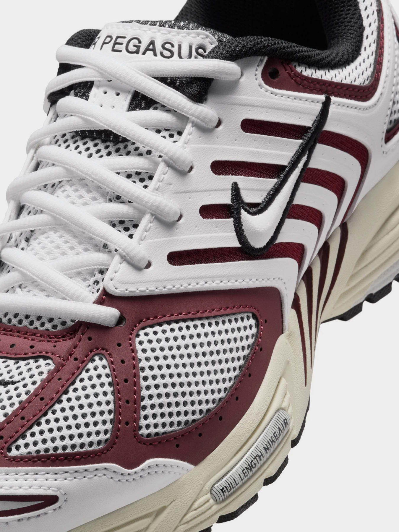 Кроссовки повседневные NIKE AIR PEGASUS 2005 модель HQ5718-600 Фото