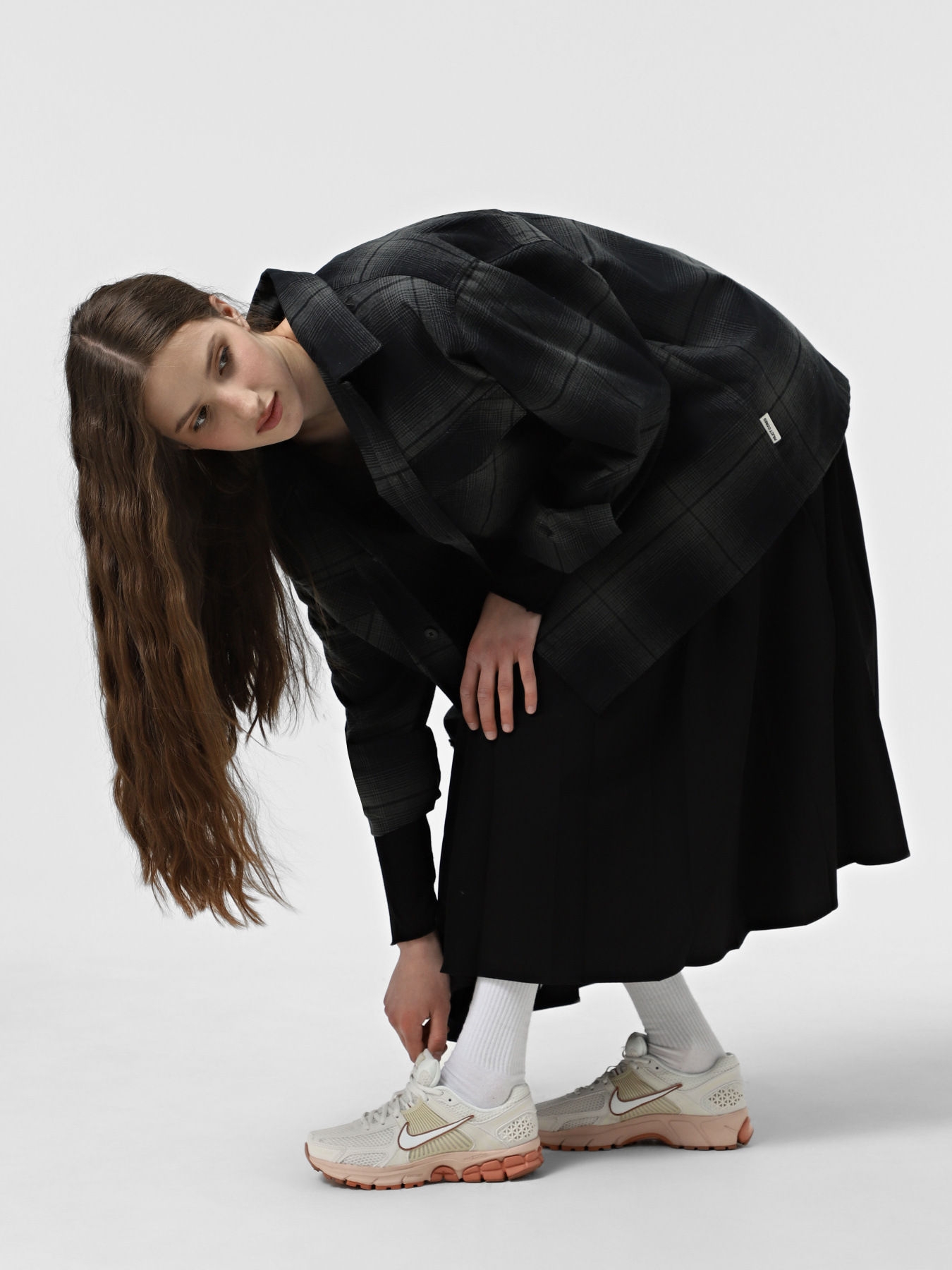 Кроссовки повседневные NIKE ZOOM VOMERO 5 модель FJ2028-002 Фото