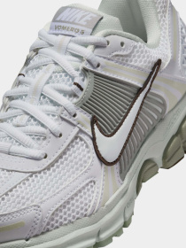 Кроссовки повседневные NIKE ZOOM VOMERO 5 модель FJ2028-103 Фото
