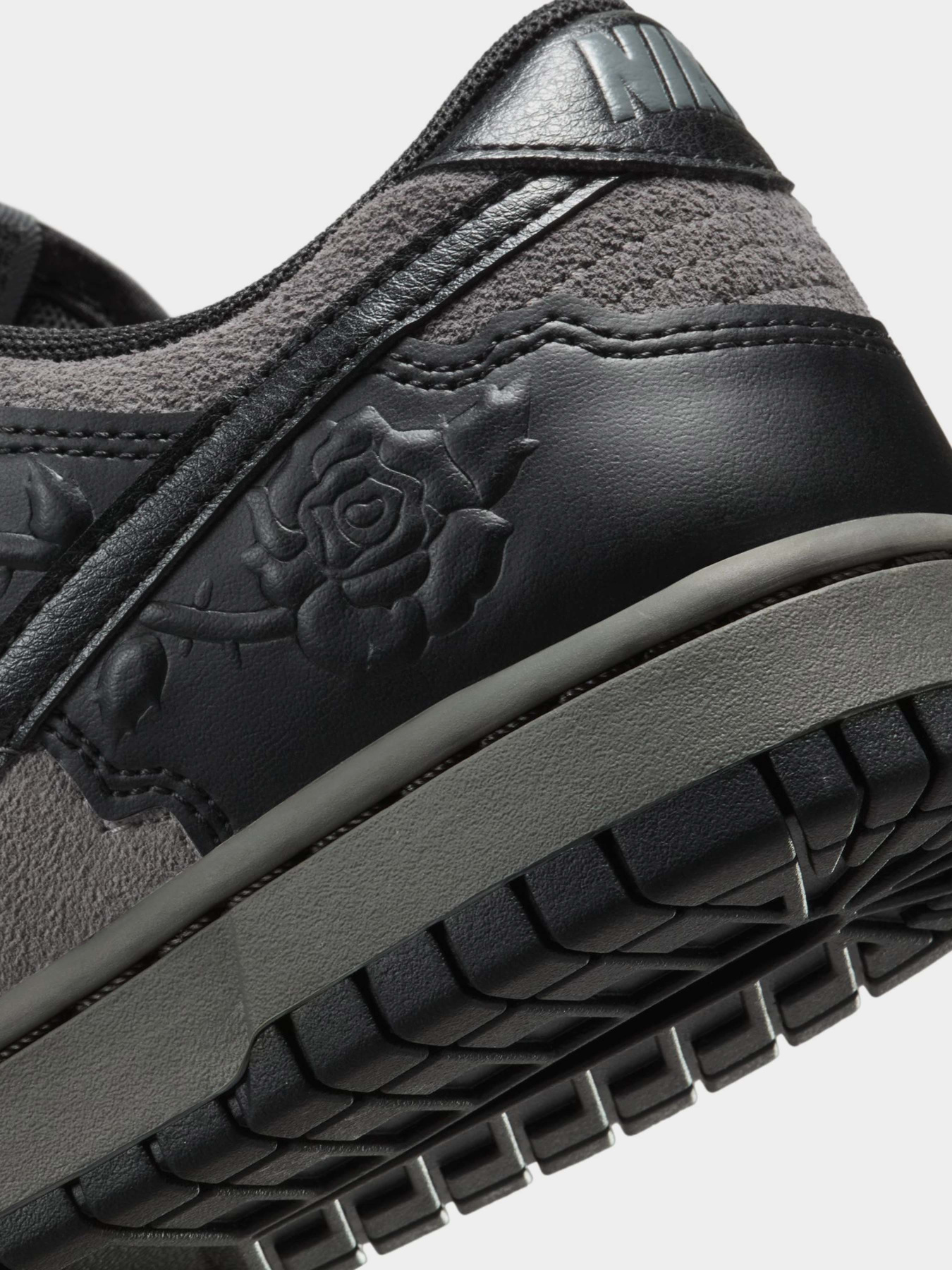 Кроссовки NIKE Dunk Low модель HF1986-001 Фото