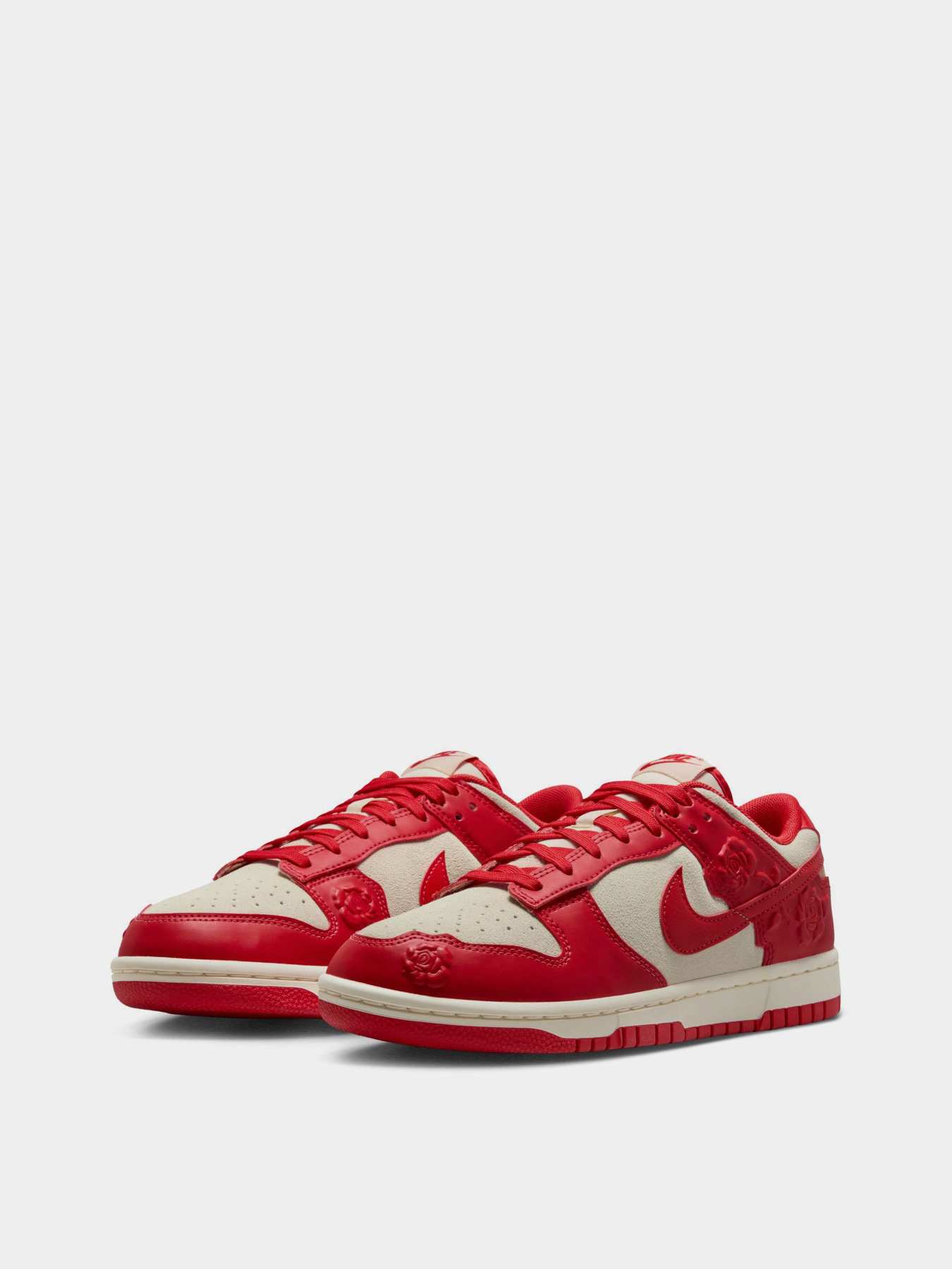 Кроссовки повседневные NIKE DUNK LOW модель HF1986-100 Кроссовки повседневные NIKE DUNK LOW модель HF1986-100 Фото