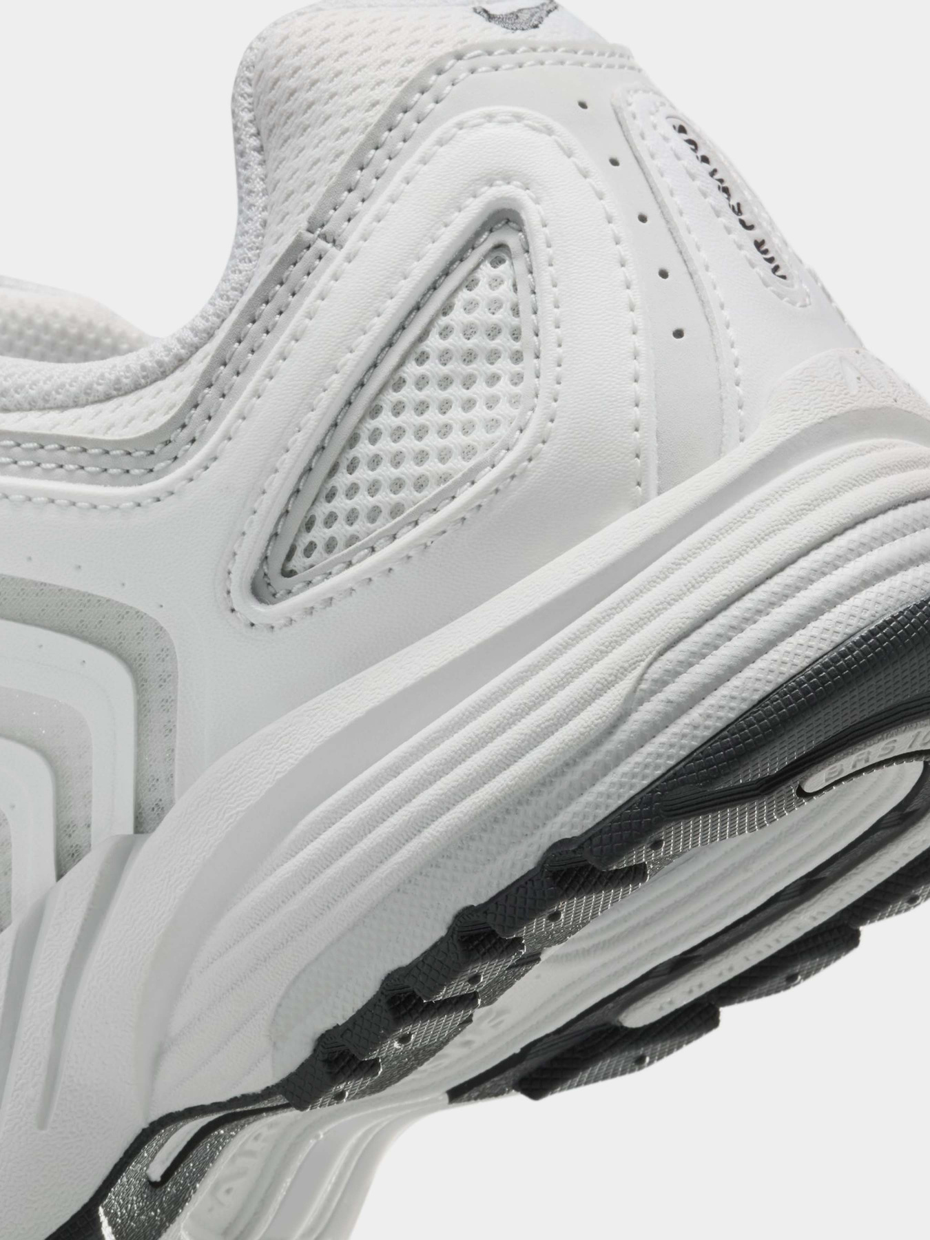 Кроссовки повседневные NIKE AIR PEGASUS 2005 модель HQ5718-103 Фото