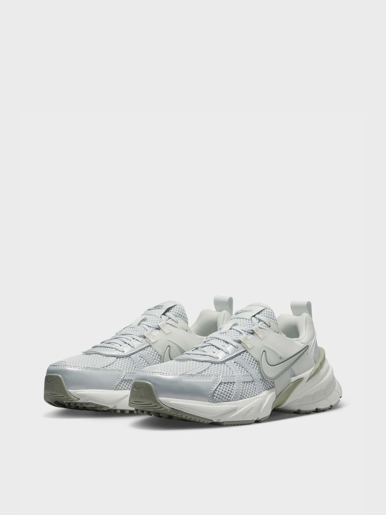 Кросівки NIKE V2K Run Модель FD0736-006 Фото