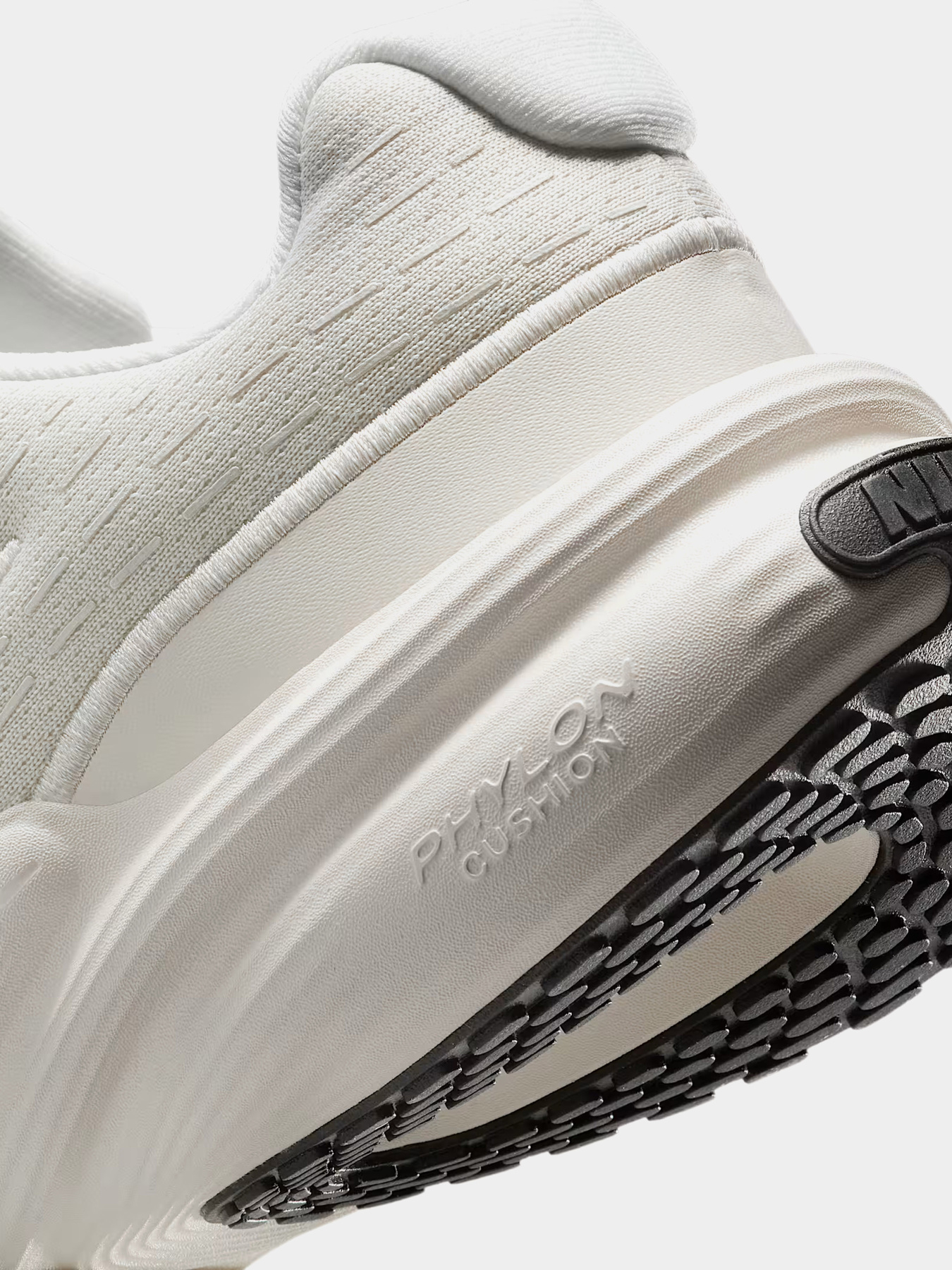 Кросівки NIKE Uplift SC Модель IB2766-002 Фото