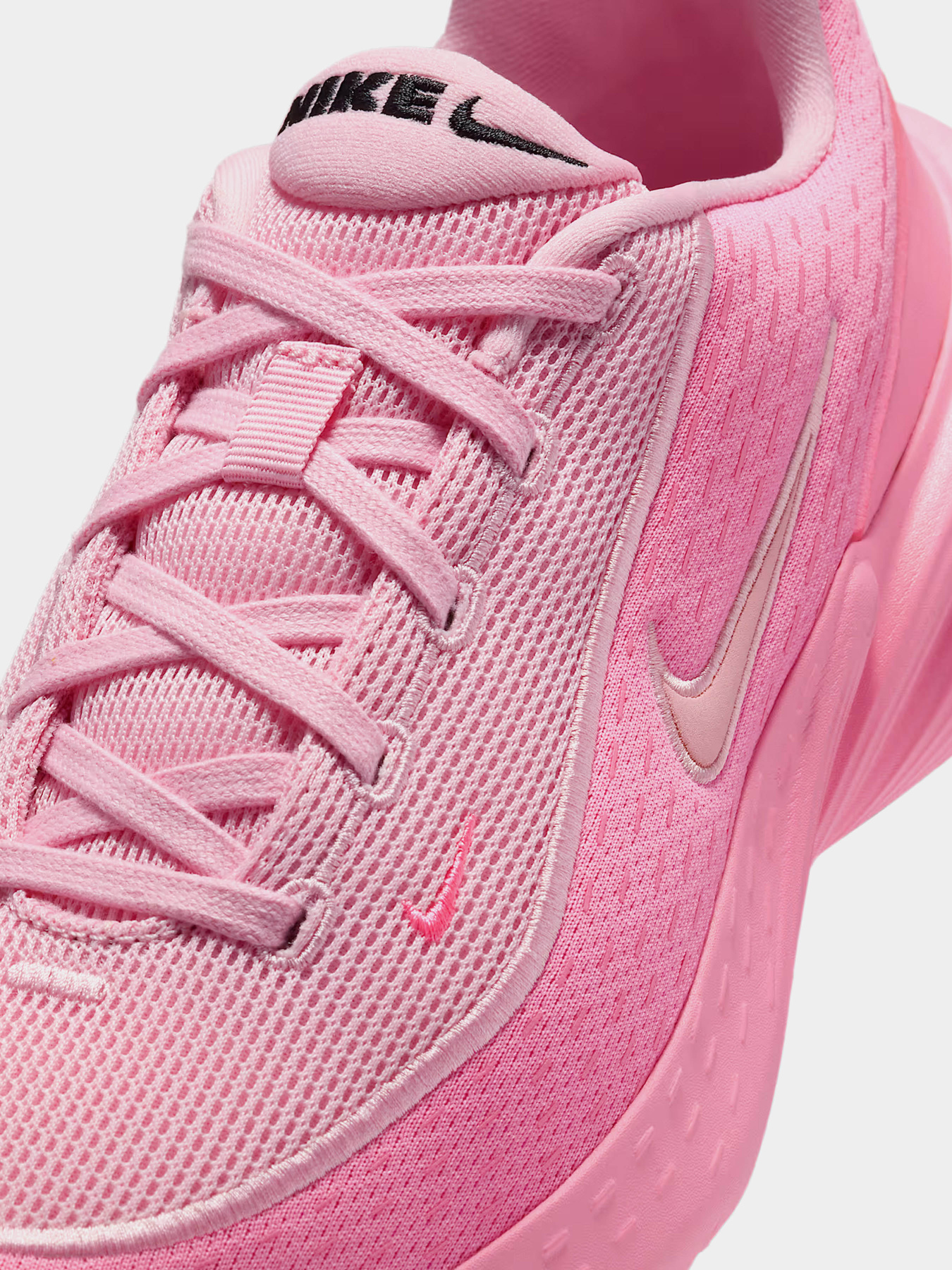 Кроссовки NIKE Uplift SC модель IB2766-602 Фото