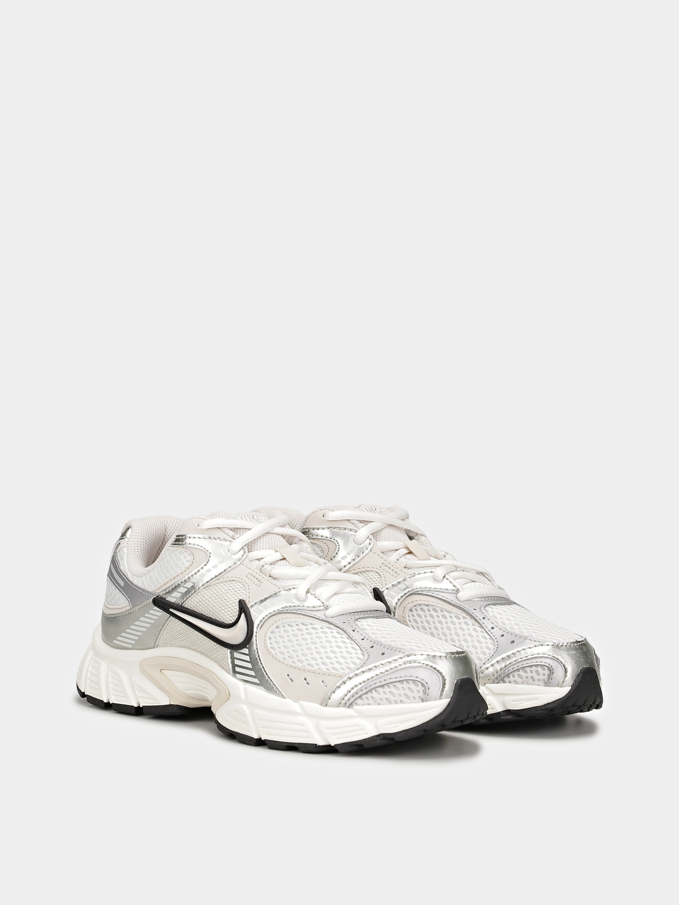 Кросівки повсякденні NIKE V5 RNR модель HQ7901-104 Фото