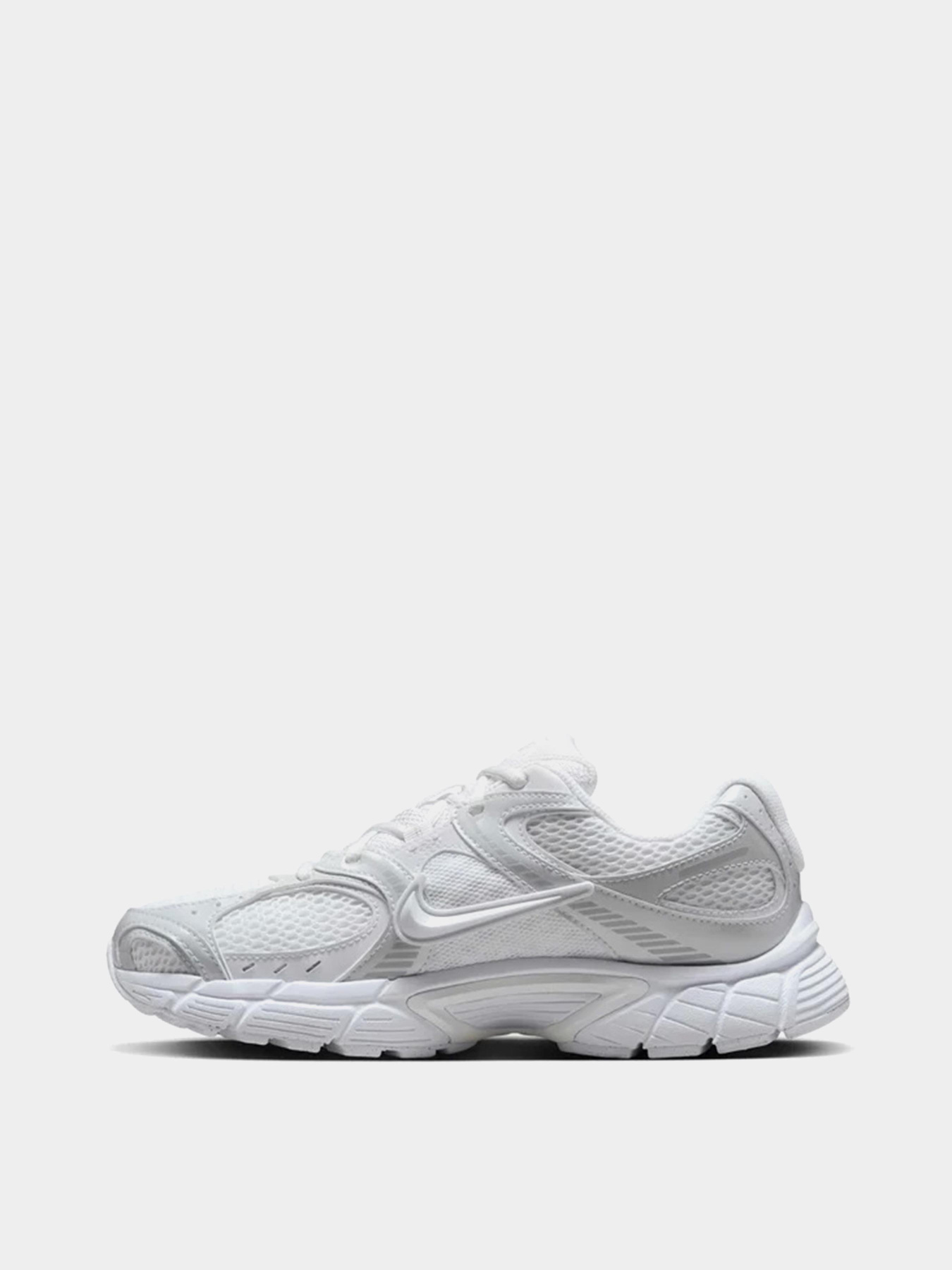 Кросівки NIKE V5 RNR Модель HQ7901-101 Фото