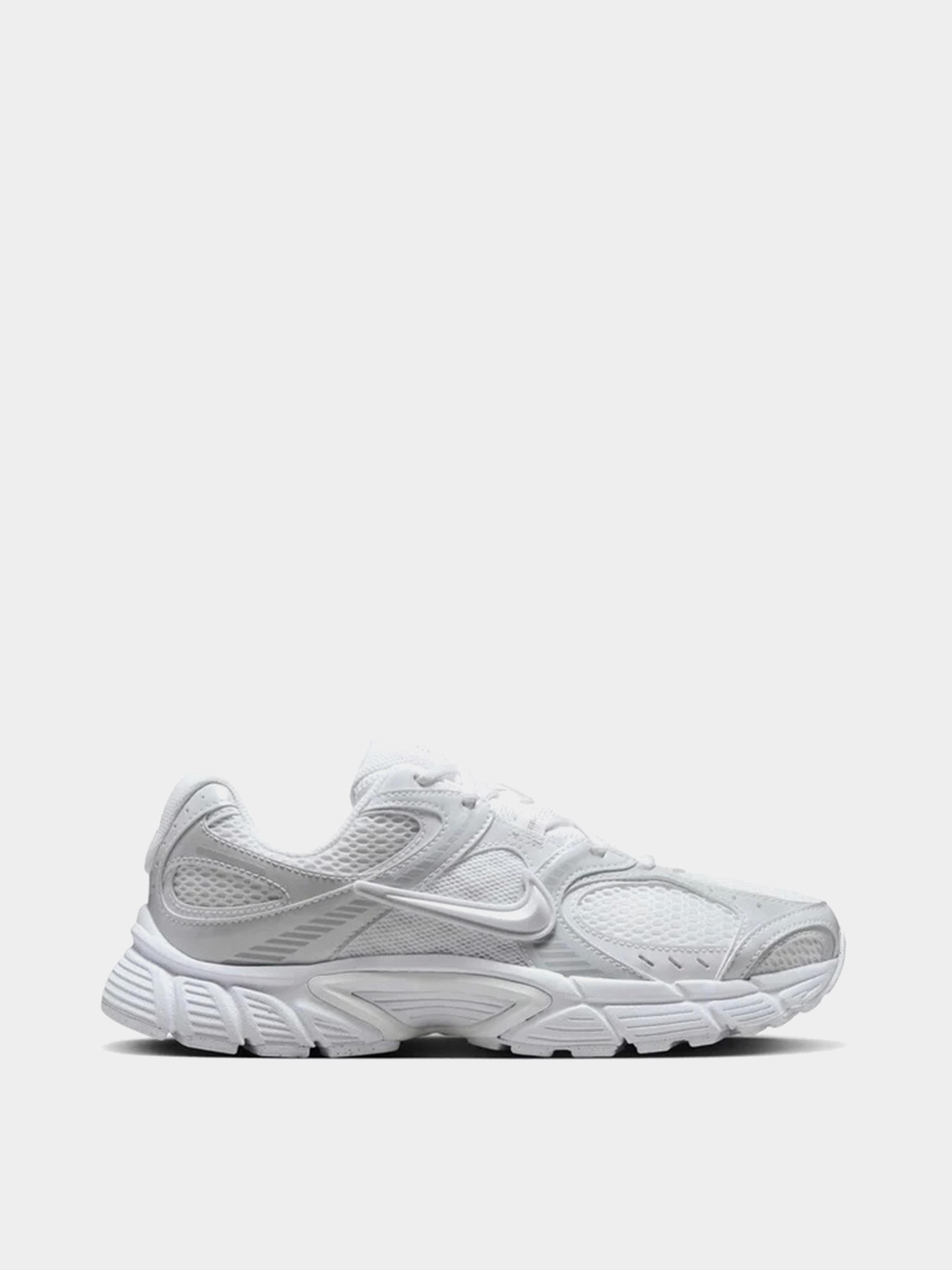 Кросівки NIKE V5 RNR Модель HQ7901-101 Фото