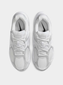 Кросівки NIKE V5 RNR Модель HQ7901-101 Фото