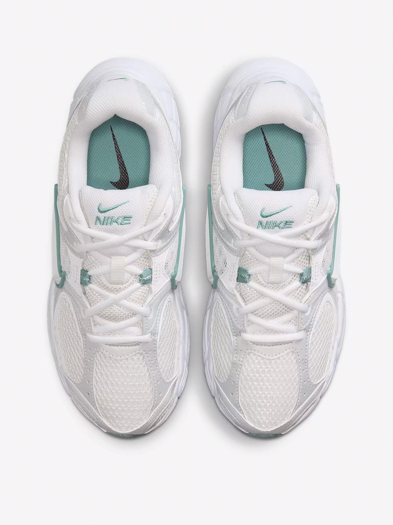 Кроссовки повседневные NIKE V5 RNR модель HQ7901-106 Фото