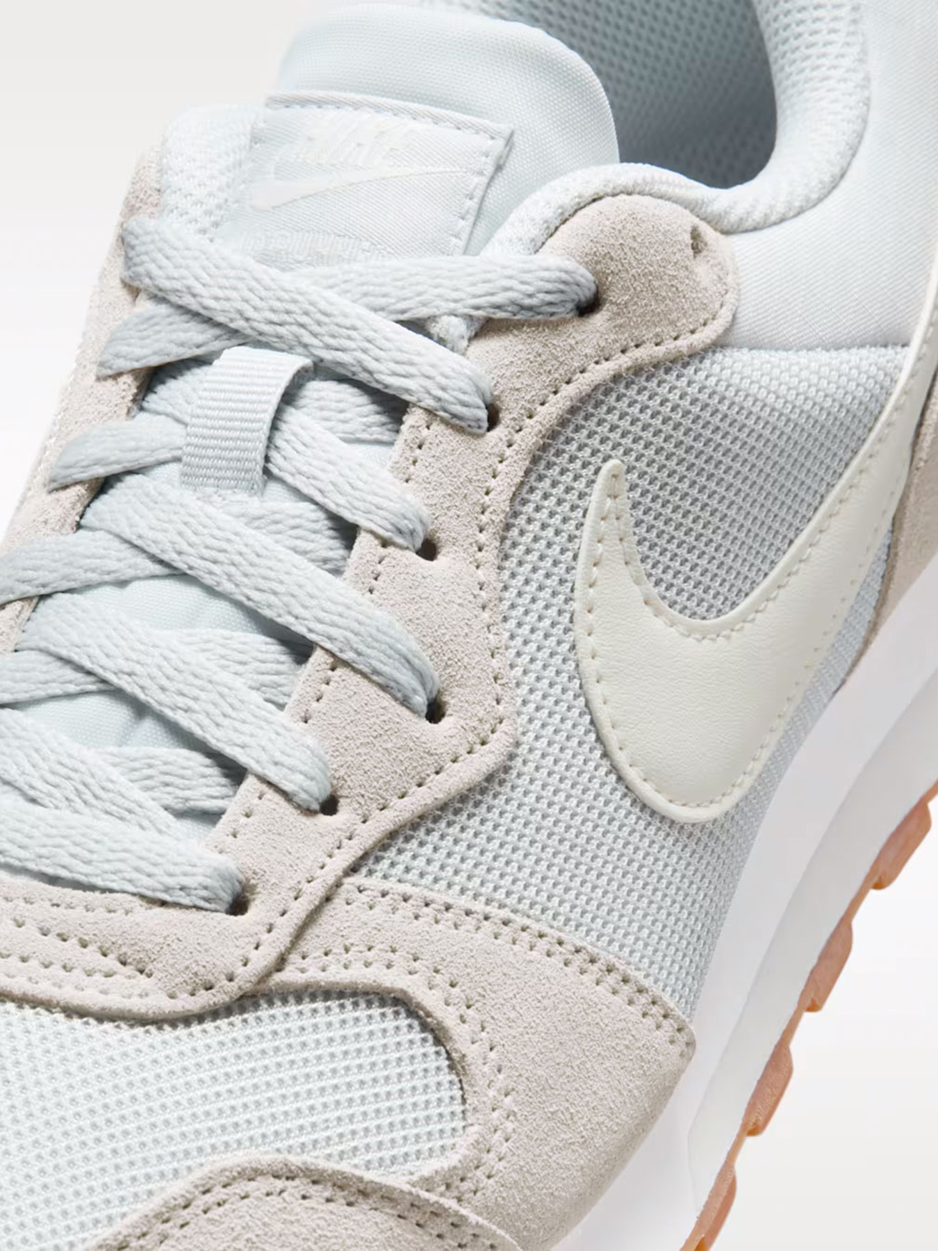 NIKE 749869-019 модель 749869-019 Фото