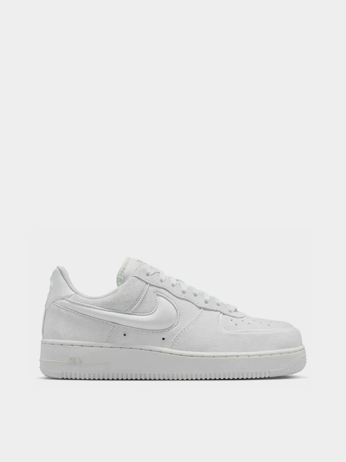 NIKE модель HV4406-100 Фото
