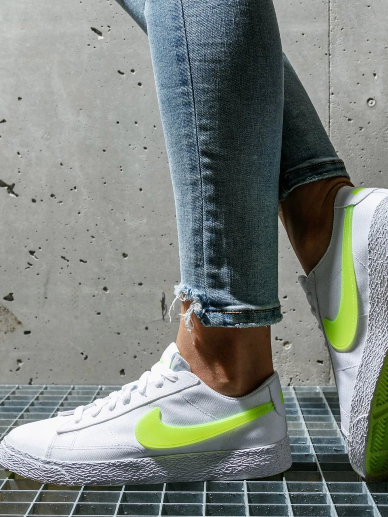 Кеди низькі NIKE Blazer Low Pop модель AQ5604-101 Фото