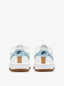 Кеды низкие NIKE Force 1 LV8 модель CZ2663-100 Фото