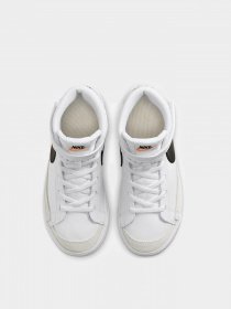 Кеди високі NIKE BLAZER MID '77 модель DA4087-100 Кеди високі NIKE BLAZER MID '77 модель DA4087-100 Фото