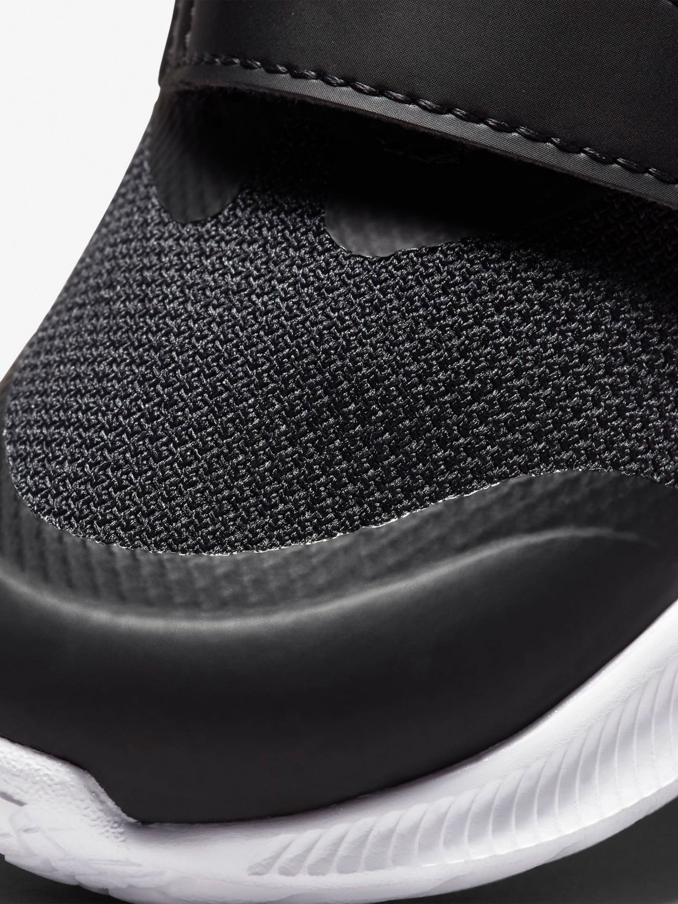 Кроссовки для бега NIKE Star Runner 3 модель DA2778-003 Фото