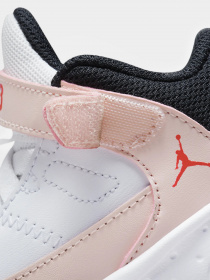 Кроссовки NIKE Jordan Max Aura 3 модель DA8023-102 Фото