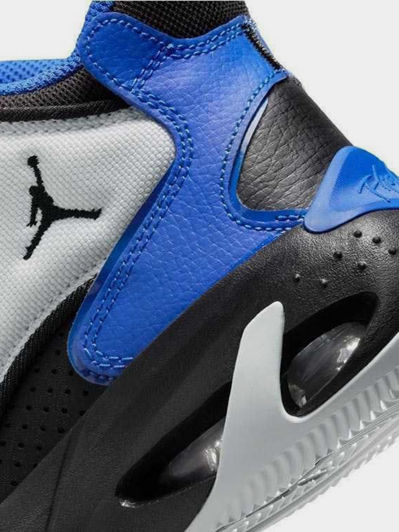 Кроссовки NIKE Jordan Max Aura 4 модель DQ8404-104 Фото