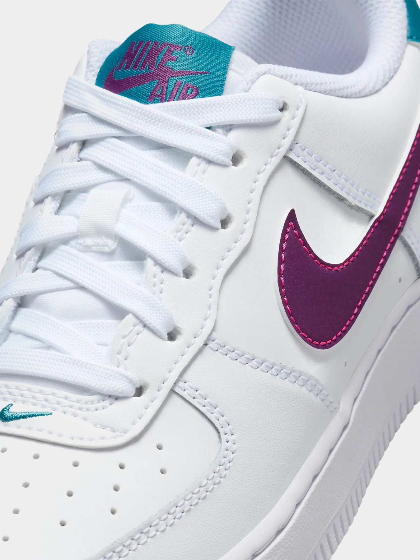 Кеды низкие NIKE Air Force 1 модель FV5948-108 Фото