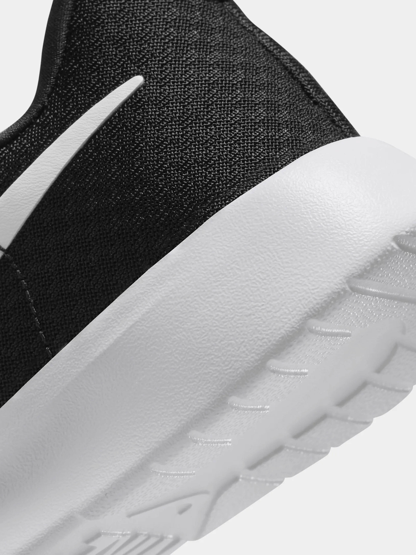 Кроссовки для бега NIKE Tanjun EasyOn модель DX9041-003 Фото