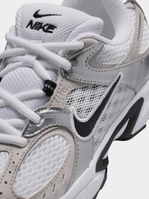 NIKE модель HQ6411-100 Фото