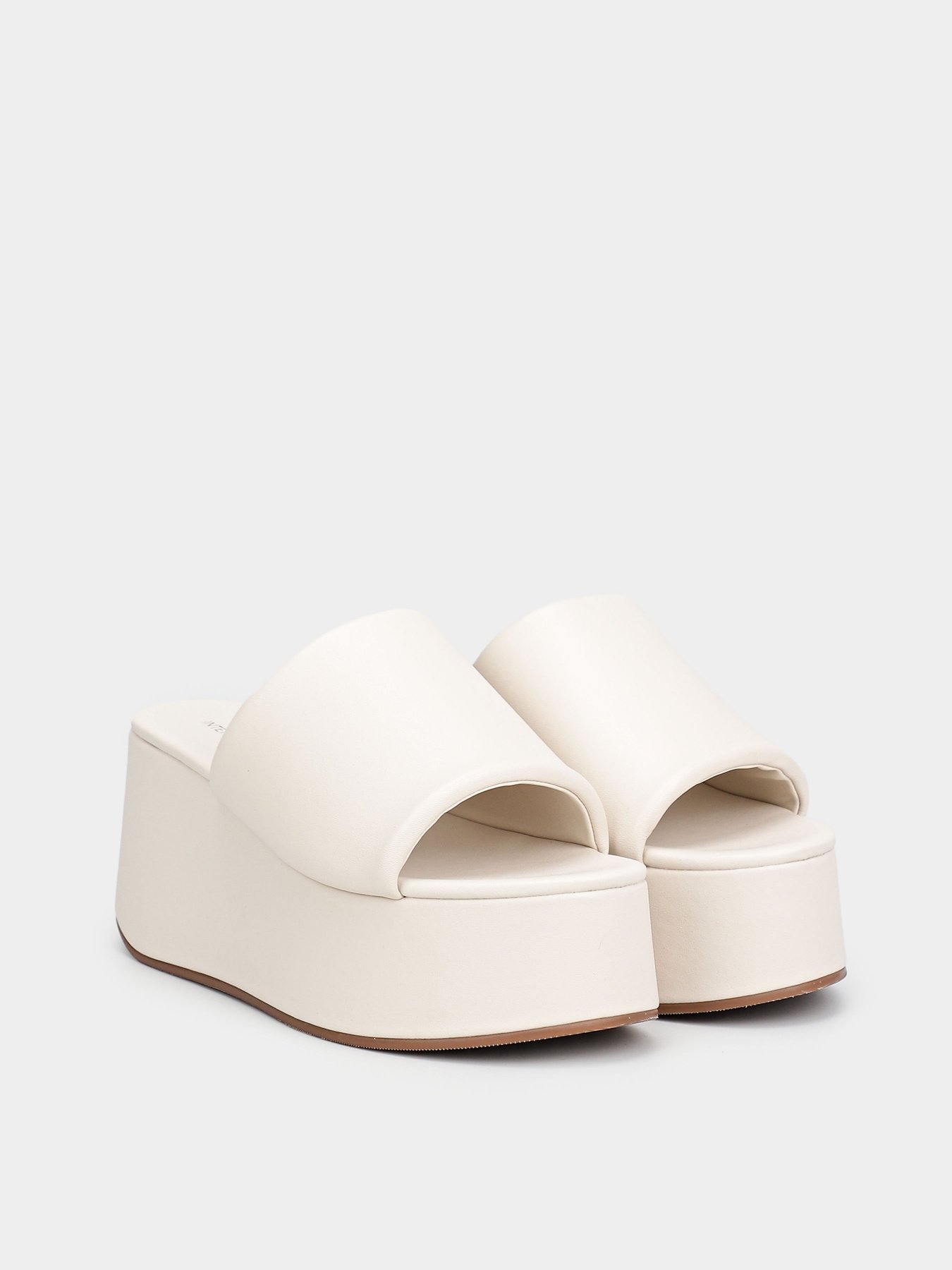 Шлепанцы CHER '17 INTERTOP модель 811-9080/104 Фото