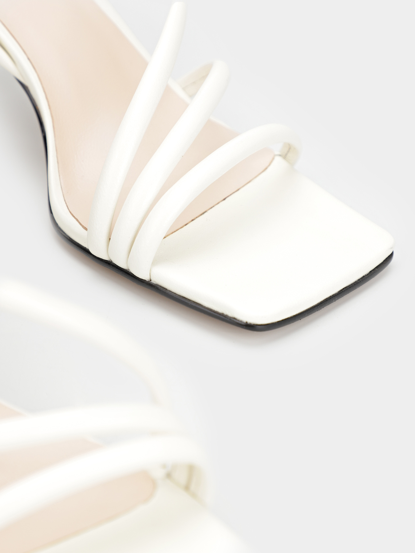 Босоніжки CHER '17 INTERTOP модель 112-5331/102 Босоніжки CHER '17 INTERTOP модель 112-5331/102 Фото