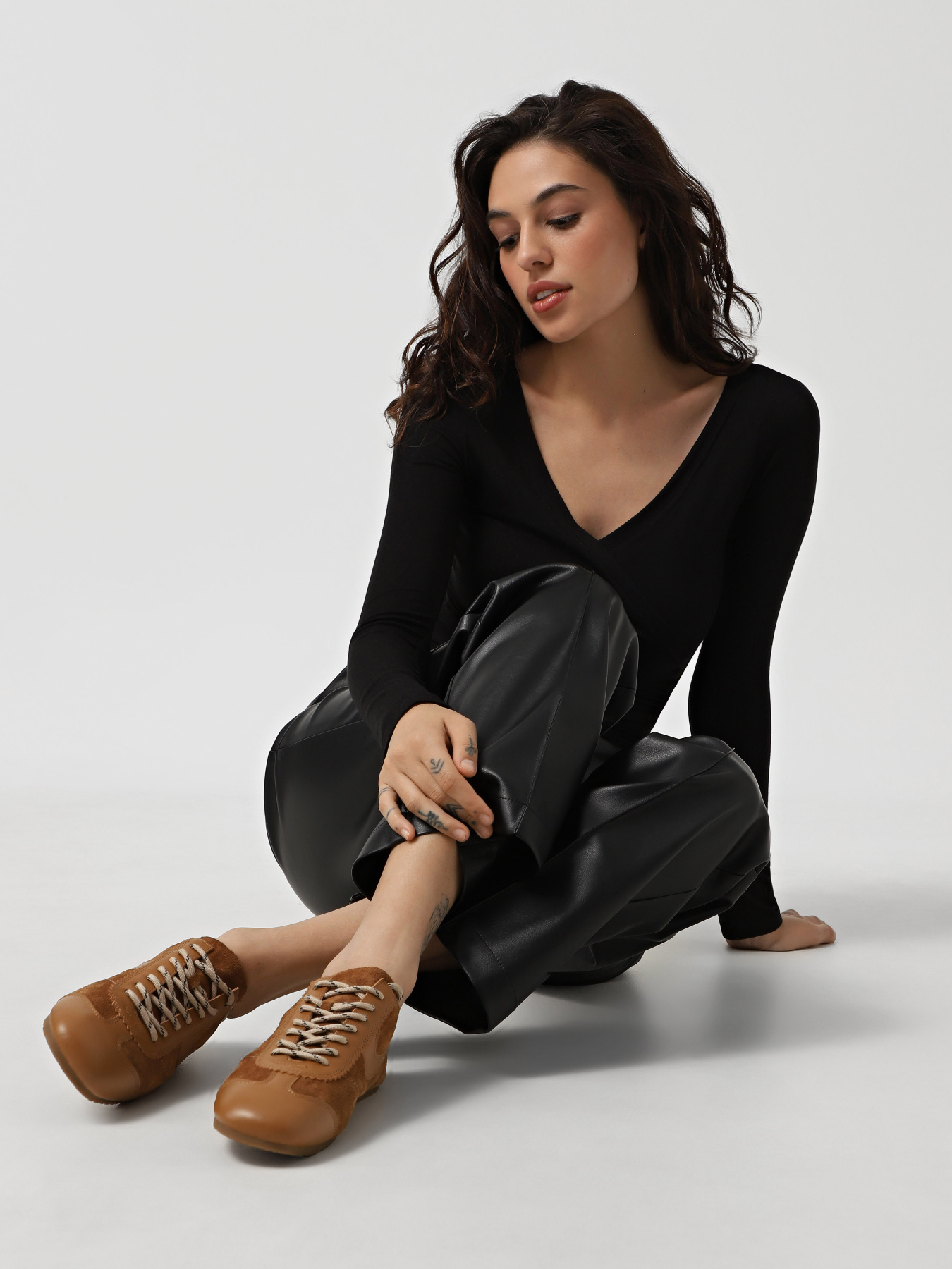 Кеди низькі CHER '17 INTERTOP модель 215-8990/205 Фото