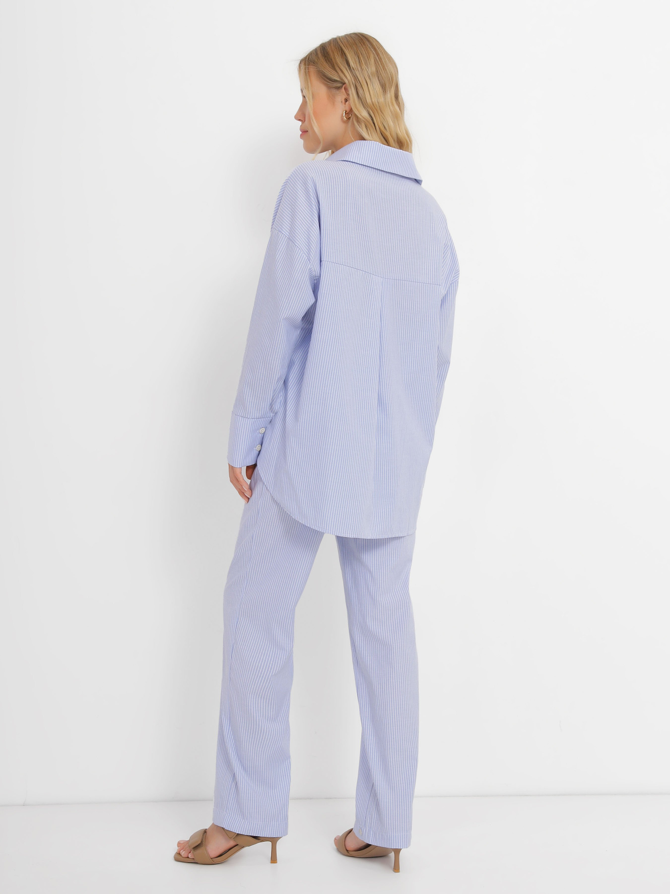 Костюм CHER '17 INTERTOP модель 02559SS23 Фото