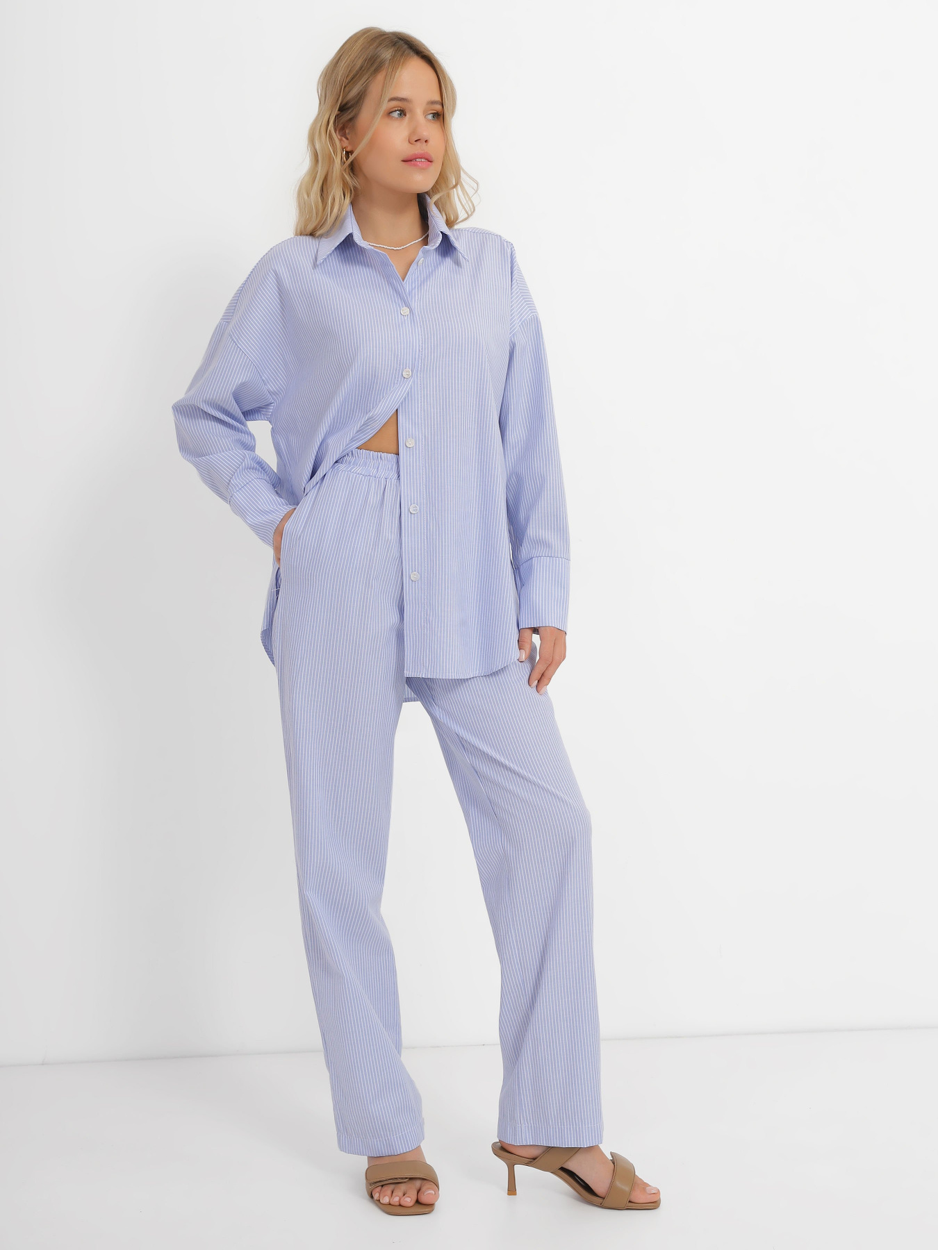 Костюм CHER '17 INTERTOP модель 02559SS23 Фото