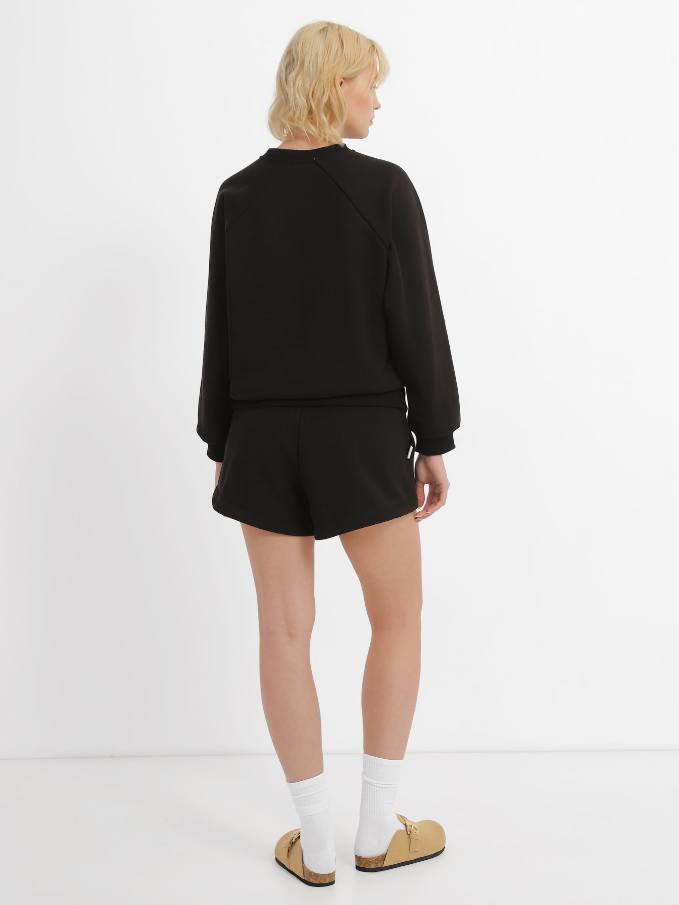 Костюм CHER '17 INTERTOP модель 02500SS23 Фото