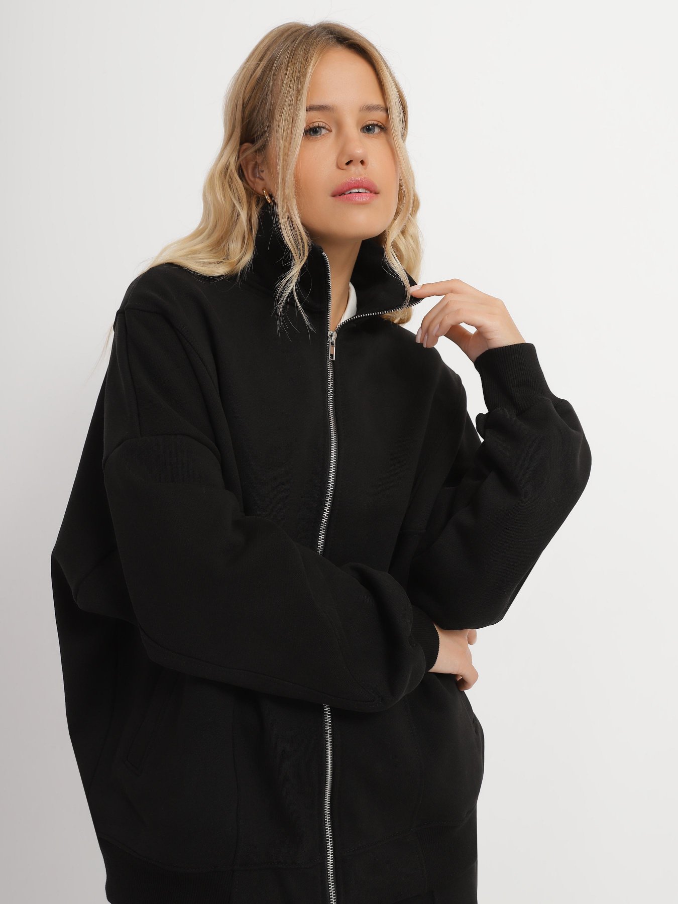 Костюм CHER '17 INTERTOP модель 02491SS23 Фото