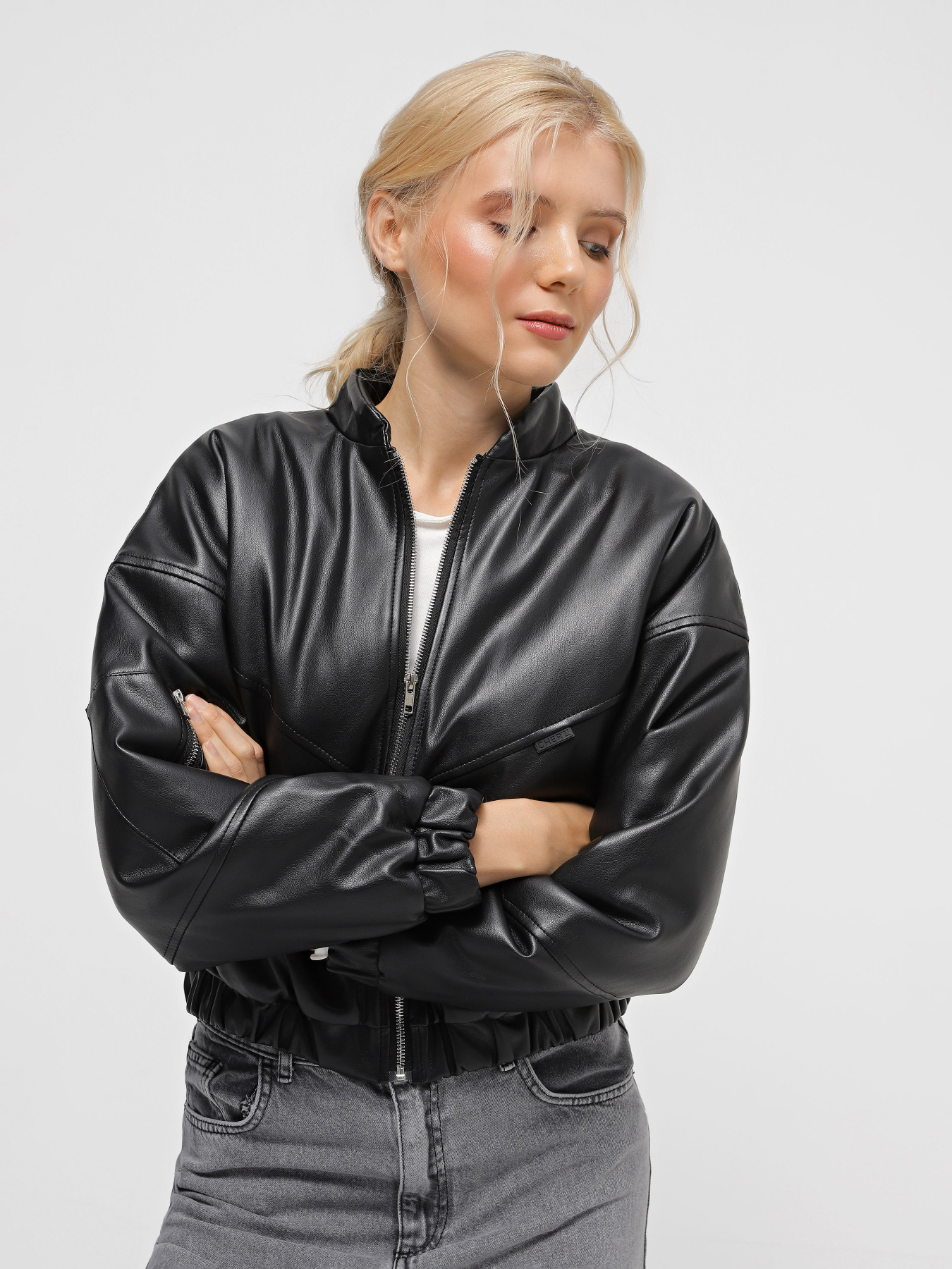 Бомбер CHER '17 INTERTOP модель 02623FW24 Фото