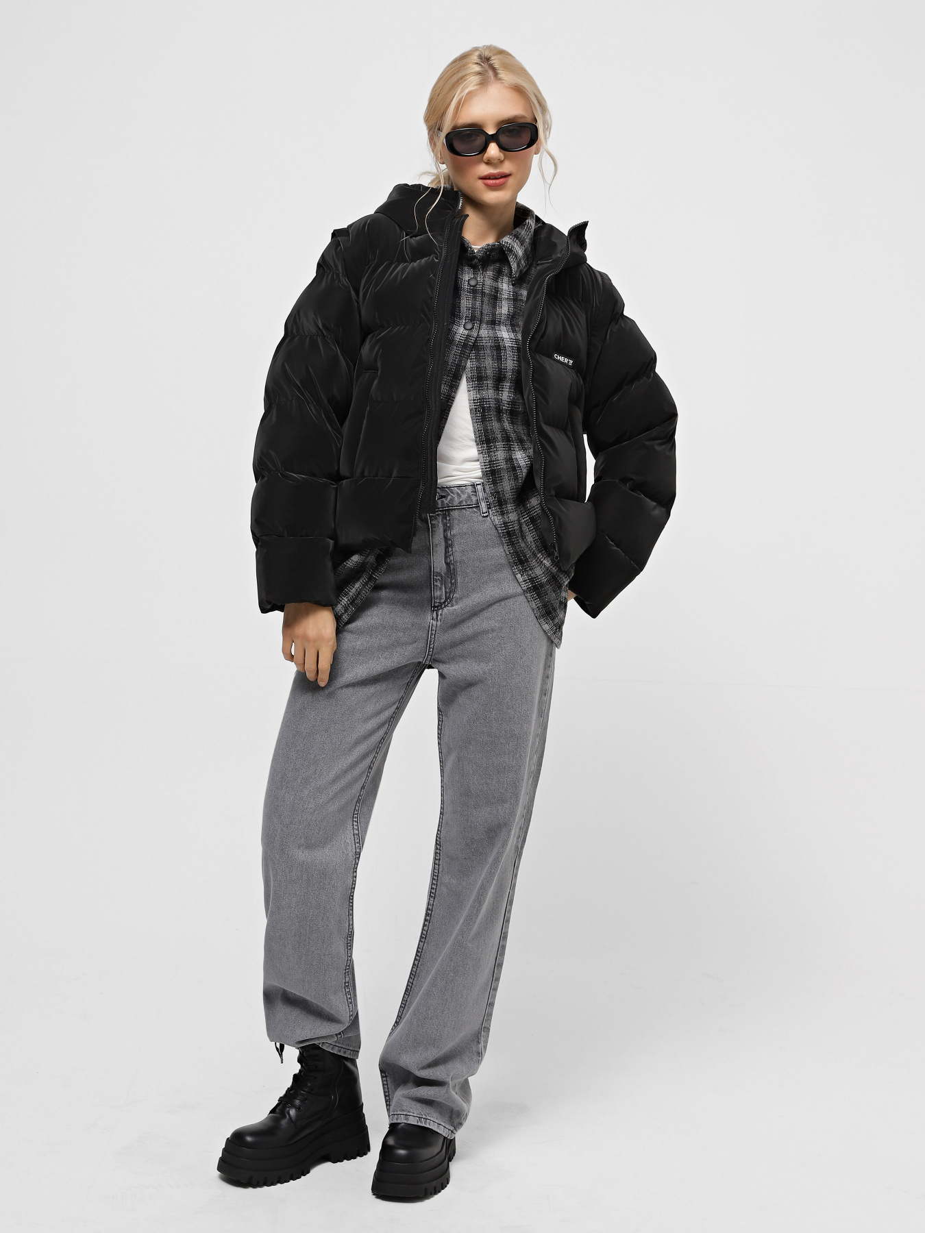 Пуховик CHER '17 INTERTOP модель 02173FW24-01 Фото