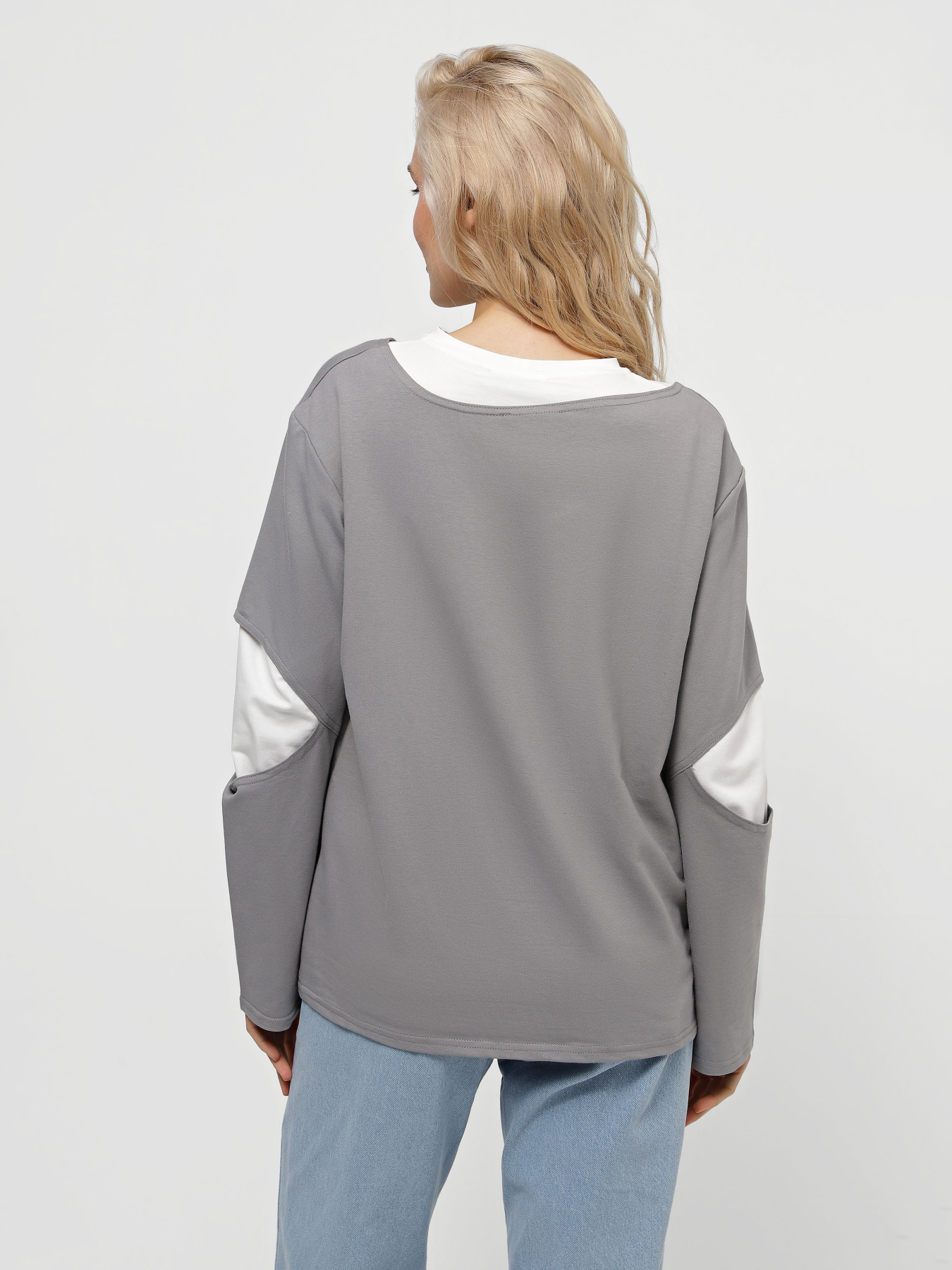 Лонгслив CHER '17 INTERTOP модель 02652FW24 Лонгслив CHER '17 INTERTOP модель 02652FW24 Фото