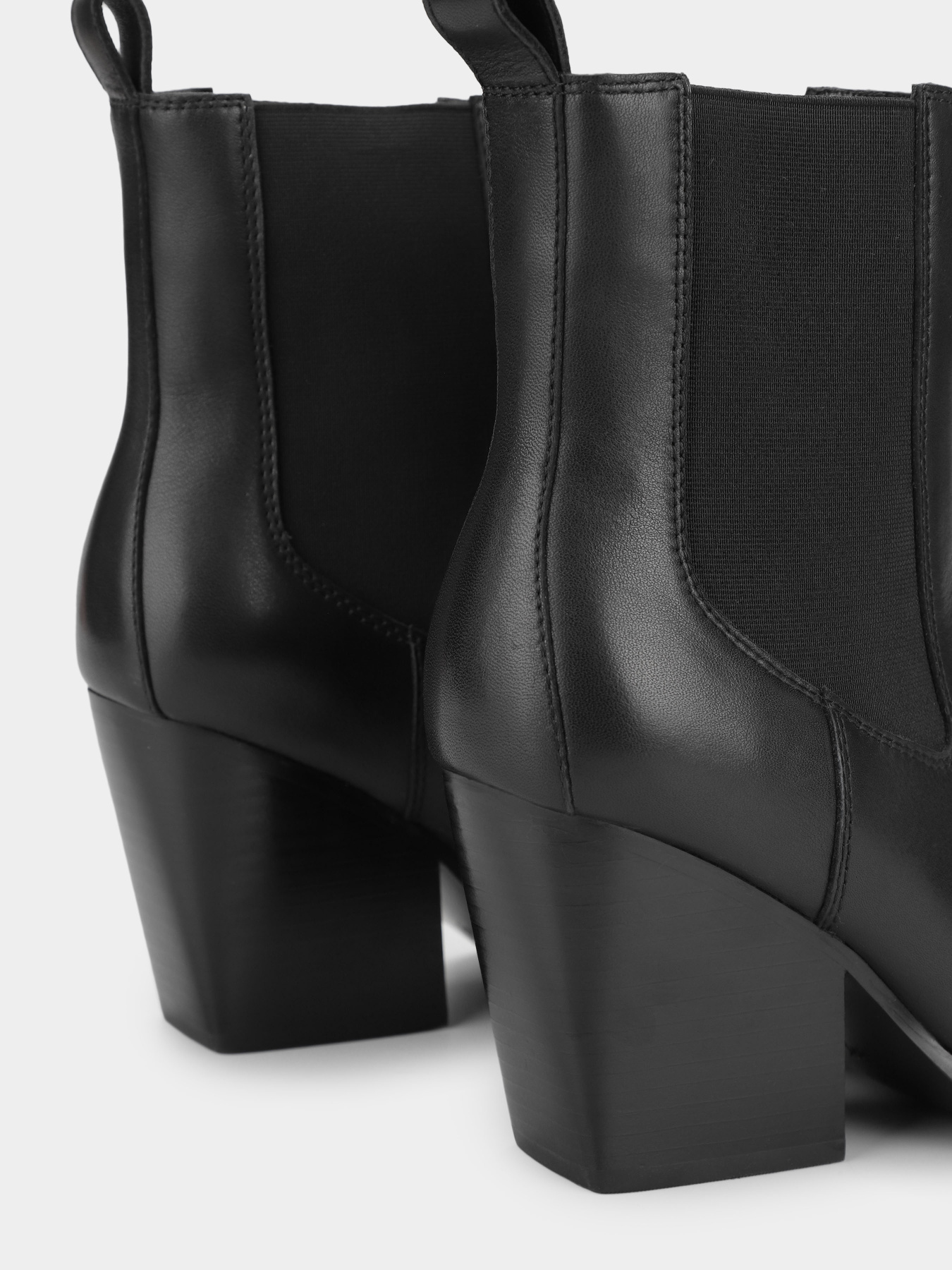 Челси CHER '17 INTERTOP модель 114-9154/101 Челси CHER '17 INTERTOP модель 114-9154/101 Фото