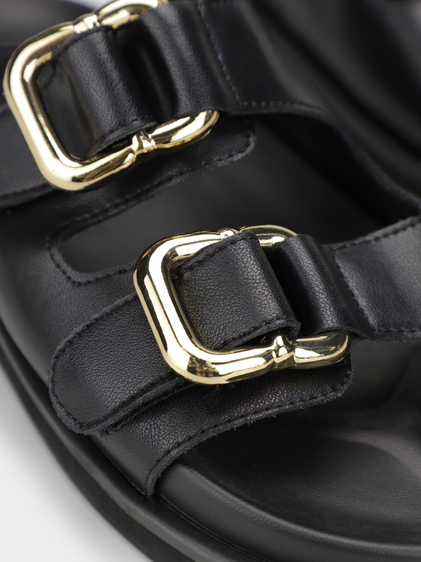 Сандалии CHER '17 INTERTOP модель 111-7656/101 Фото