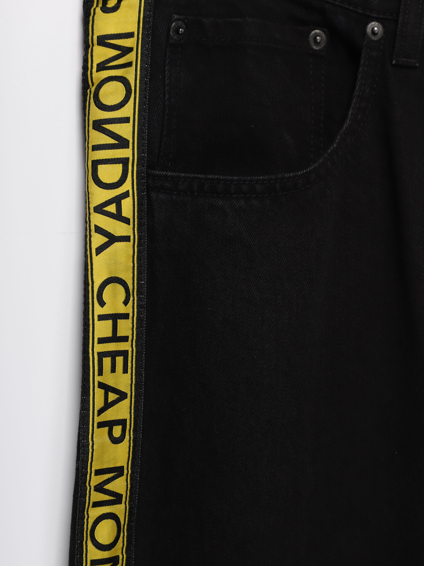 Прямі джинси Cheap Monday модель 0570108_чорний з жовтим Фото