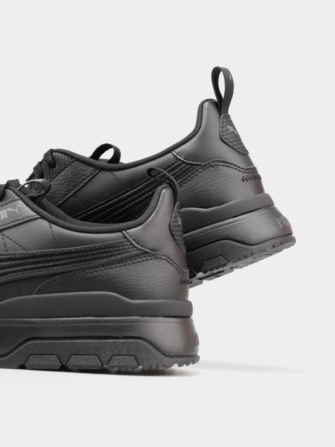 Кроссовки PUMA R78 TREK LTH модель 38320201 Фото