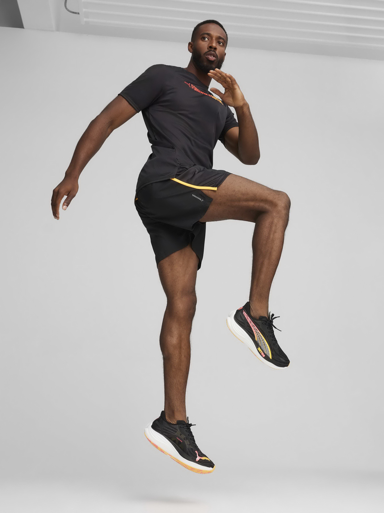 Кроссовки для бега PUMA Velocity Nitro  3 модель 30970101 Фото