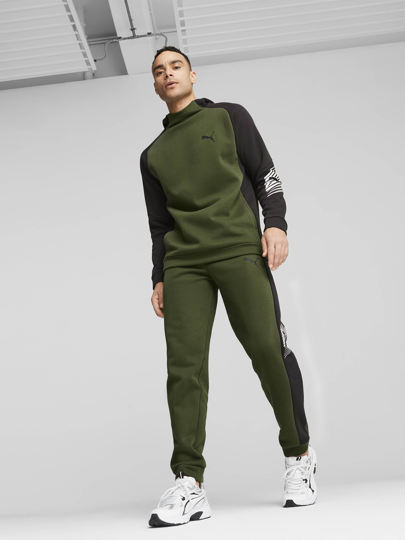 Кроссовки повседневные PUMA MILENIO TECH модель 39232201 Кроссовки повседневные PUMA MILENIO TECH модель 39232201 Фото