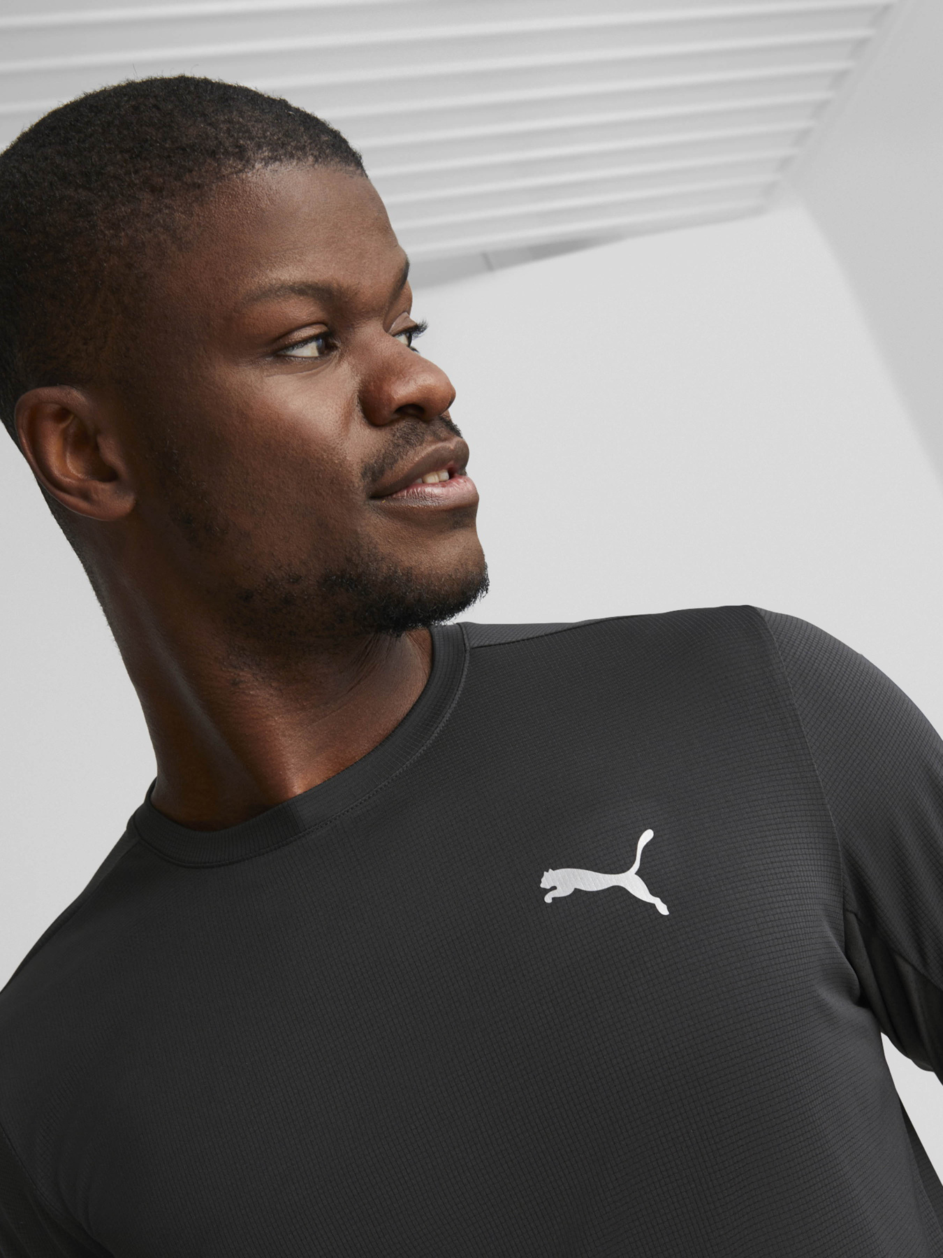 Спортивна кофта PUMA RUN FAVOURITE модель 52315201 Фото